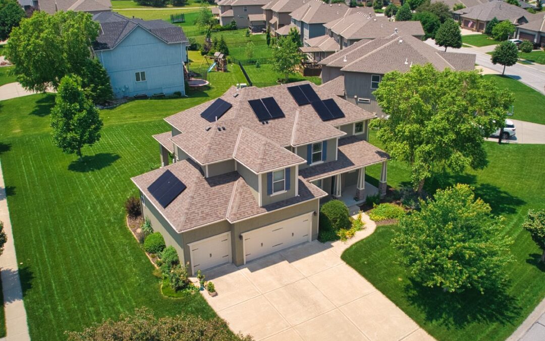 8.08 kW kW Residential Maxeon Solar Installation in Olathe, Kansas